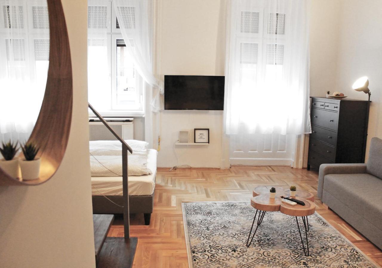 Luxury New Apartment With Gallery At Dob Street Nearby Gozsdu Court Budapest Exteriör bild